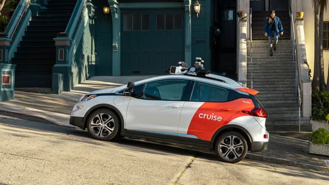 GM's pint-sized Bolt EV gets smaller production run