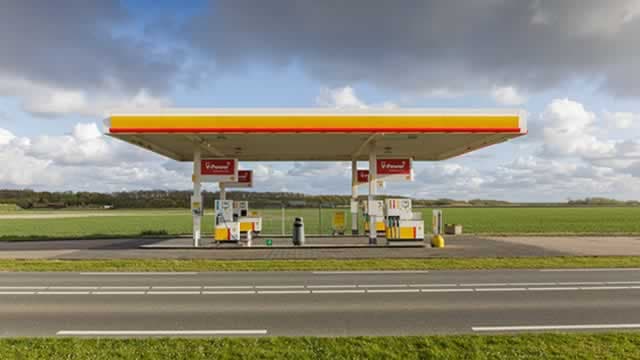 Shell beats expectations with $10.8 billion profit, hikes buybacks