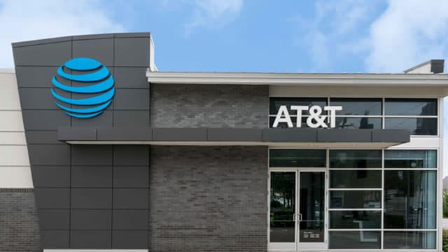 AT&T sues California in bid to stop offering traditional phone service