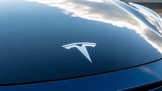 Tesla signals Oct 1 launch for long-delayed Roadster