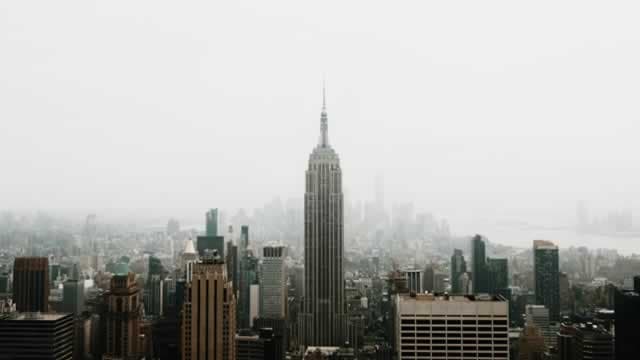 SpaceX Starts a Wall Street Bake-Off to Hire Banks for Possible IPO