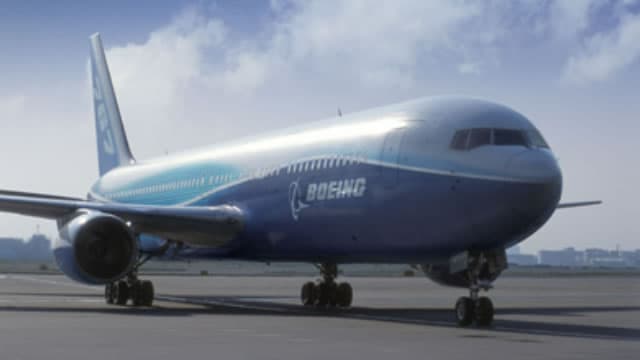 Boeing engineers and technical workers approve new contract, avoiding strike